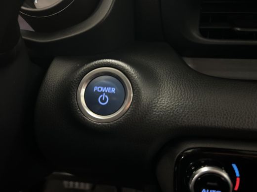Toyota Yaris 1.5 Hybrid Dynamic ActivLease financial lease