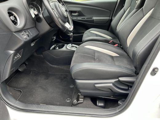 Toyota Yaris 1.5 Hybrid GR-Sport | All-in prijs | Airco | Automaat ActivLease financial lease