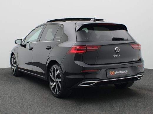 Volkswagen Golf 1.4 eHybrid Style 204 PK DSG Matrix LED, Panoramdak, Achteruitrijcamera, 18" Bergamo, Side Assist... ActivLease financial lease