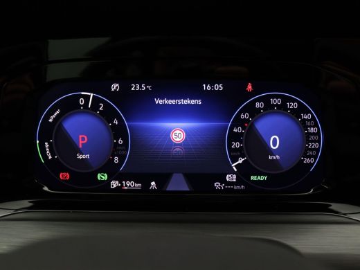 Volkswagen Golf 1.4 eHybrid Style 204 PK DSG Matrix LED, Panoramdak, Achteruitrijcamera, 18" Bergamo, Side Assist... ActivLease financial lease