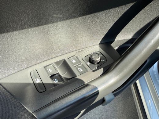 Volkswagen Taigo 1.0 TSI Life 95pk | Airco | Apple Carplay | ACC | ActivLease financial lease
