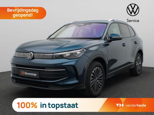Volkswagen Tiguan 1.5 eHybrid Life Edition 204PK DSG verwarmbare voorruit, full led, side assist, elek. achterklep,... Volkswagen Tiguan 1.5 eHybrid Life Edition 204PK DSG verwarmbare voorruit, full led, side assist, elek. achterklep,...