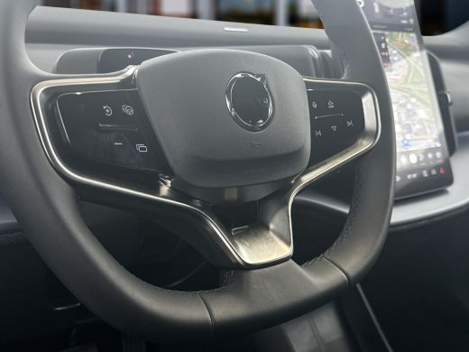 Volvo  EX30 Single Motor Extended Range Plus | Getint glas | Adaptieve cruise | BLIS | Harman Kardon | Keyles... ActivLease financial lease