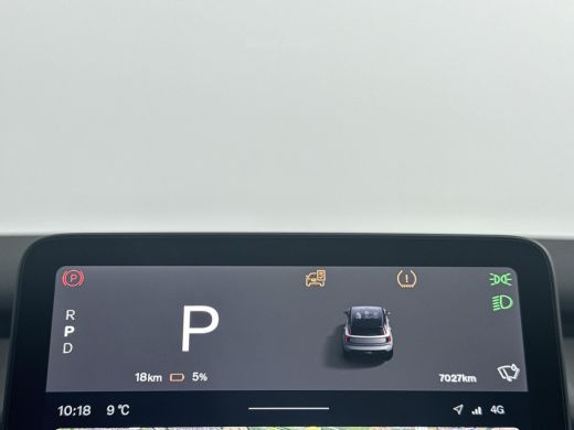 Volvo  EX30 Single Motor Extended Range Plus | Getint glas | Adaptieve cruise | BLIS | Harman Kardon | Keyles... ActivLease financial lease