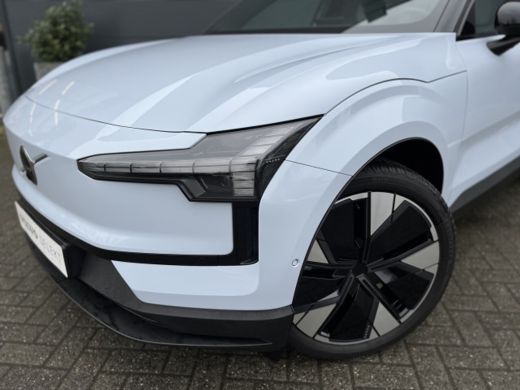 Volvo  EX30 Twin Motor Performance Ultra 69 kWh | 22 kW lader | Achteruitrijcamera | Audio installatie premium ActivLease financial lease