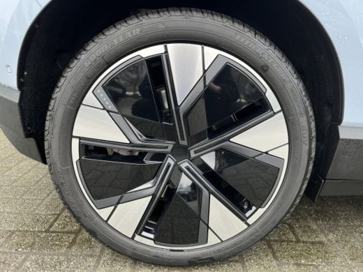 Volvo  EX30 Twin Motor Performance Ultra 69 kWh | 22 kW lader | Achteruitrijcamera | Audio installatie premium ActivLease financial lease