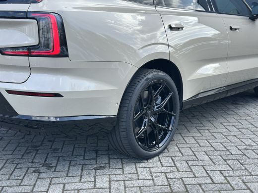 Volvo  EX90 Twin Motor Performance Ultra 7p. 111 kWh | 22" Vossen HF-5 velgen | Actieve luchtvering met Four-... ActivLease financial lease