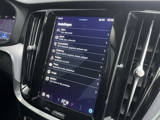 Volvo  V60 Volvo 2.0 T6 Plug-in hybrid AWD Essential Bright | Google | Trekhaak | DAB | ActivLease financial lease