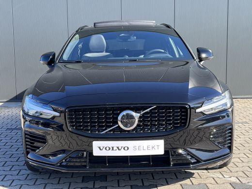 Volvo  V60 Volvo T8 Plug-in hybrid AWD Ultra Dark | Bowers&Wilkins | Trekhaak | 19 Inch | 360 Camera | Gelaa... ActivLease financial lease