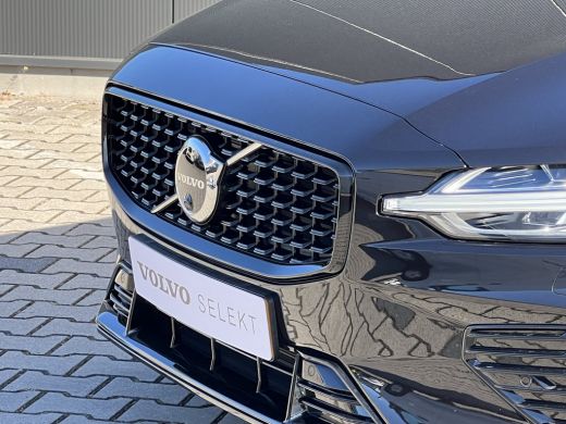 Volvo  V60 Volvo T8 Plug-in hybrid AWD Ultra Dark | Bowers&Wilkins | Trekhaak | 19 Inch | 360 Camera | Gelaa... ActivLease financial lease
