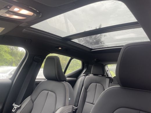 Volvo  XC40 Recharge Twin Ultimate 82 kWh | Pixel LED | 20" | Panoramadak | 360 camera | ActivLease financial lease