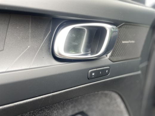 Volvo  XC40 Recharge Twin Ultimate 82 kWh | Pixel LED | 20" | Panoramadak | 360 camera | ActivLease financial lease