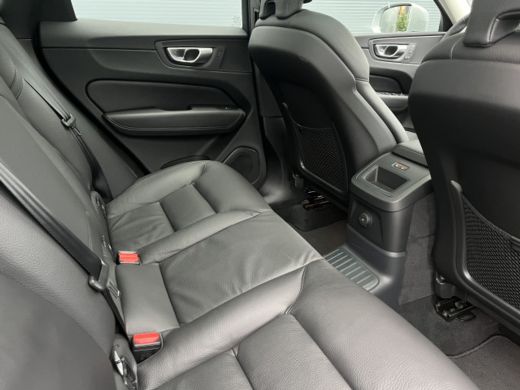 Volvo  XC60 Volvo 2.0 T6 Plug-in hybrid AWD Plus Bright | Achterbank verwarmd | Apple carplay | Cruise contro... ActivLease financial lease