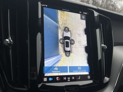 Volvo  XC60 Volvo 2.0 T6 Plug-in hybrid AWD Plus Bright | Achterbank verwarmd | Apple carplay | Cruise contro... ActivLease financial lease