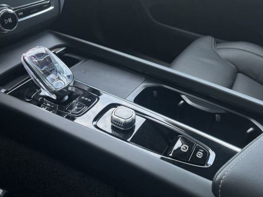 Volvo  XC60 Volvo 2.0 Recharge T6 AWD Ultimate Bright | Luchtvering | Bowers&Wilkins | Gelamineerd Glas | Mas... ActivLease financial lease