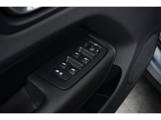 Volvo  XC60 Volvo 2.0 Recharge T6 AWD Ultimate Bright | Luchtvering | Harman/Kardon | 360 camera | BLIS | Tre... ActivLease financial lease