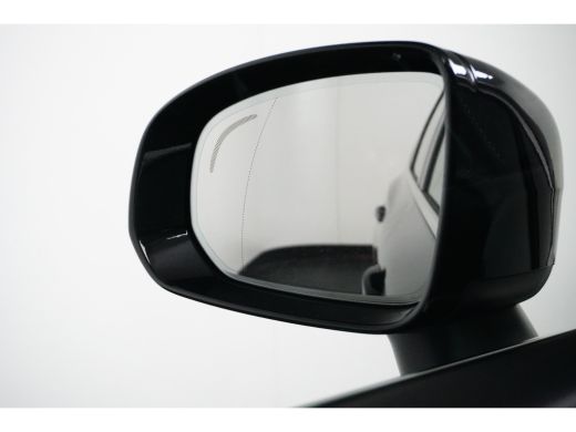 Volvo  XC60 2.0 Recharge T6 AWD Ultimate Bright | Luchtvering | HU-Display | Harman/Kardon | Gelamineerd Glas | ActivLease financial lease