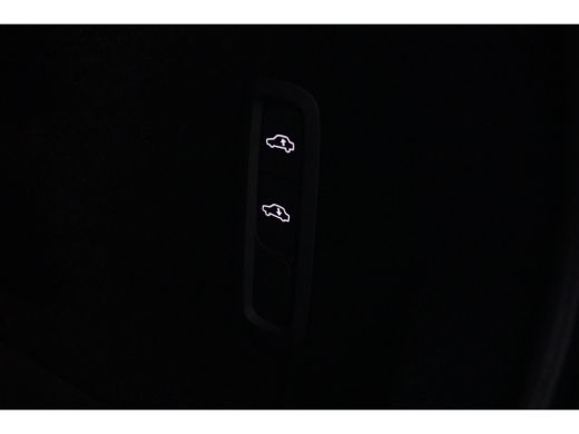 Volvo  XC60 2.0 Recharge T6 AWD Ultimate Bright | Luchtvering | HU-Display | Harman/Kardon | Gelamineerd Glas | ActivLease financial lease