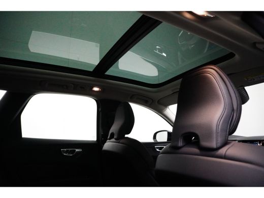 Volvo  XC60 2.0 Recharge T6 AWD Ultimate Bright | Luchtvering | HU-Display | Harman/Kardon | Gelamineerd Glas | ActivLease financial lease