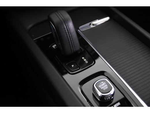 Volvo  XC60 2.0 T6 Plug-in Hybrid AWD Inscription *1ste Eigenaar*Leer*Full Options* ActivLease financial lease