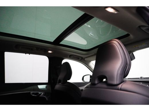 Volvo  XC90 Volvo 2.0 T8 Plug-in hybrid AWD Ultra Dark | Achterbank verwarmd | Audio installatie high end | E... ActivLease financial lease