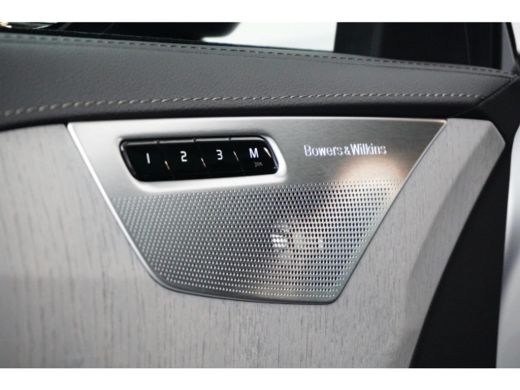 Volvo  XC90 Volvo 2.0 T8 Plug-in hybrid AWD Ultra Dark | Achterbank verwarmd | Audio installatie high end | E... ActivLease financial lease