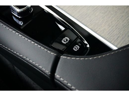 Volvo  XC90 Volvo 2.0 T8 Plug-in hybrid AWD Ultra Dark | Achterbank verwarmd | Audio installatie high end | E... ActivLease financial lease