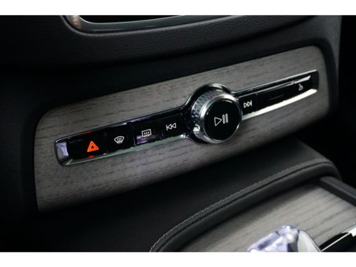 Volvo  XC90 Volvo 2.0 T8 Plug-in hybrid AWD Ultra Dark | Achterbank verwarmd | Audio installatie high end | E... ActivLease financial lease