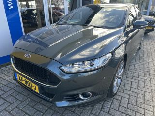 Ford Mondeo 1.5 165PK ST Line | TREKHAAK ELEKTRISCH| STUUR-, STOEL- EN VOORRUITVERWARMING| PANORAMADAK| NAVIG...