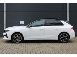Opel Astra 1.2 Turbo Hybrid Ultimate | Alcantara bekleding | Dodehoek detectie | Draadloze telefoonlader