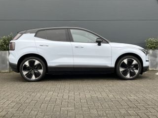 Volvo  EX30 Twin Motor Performance Ultra 69 kWh | 22 kW lader | Achteruitrijcamera | Audio installatie premium