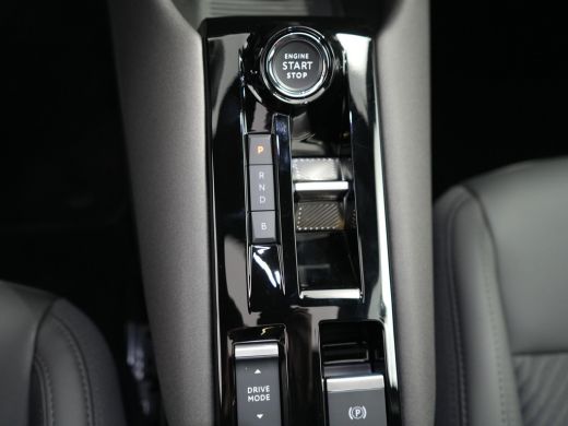 Alfa Romeo Junior Alfa Romeo Elettrica Speciale 54 kWh | Achteruitrijcamera | Apple Carplay/Android Auto|telefoonin... ActivLease financial lease