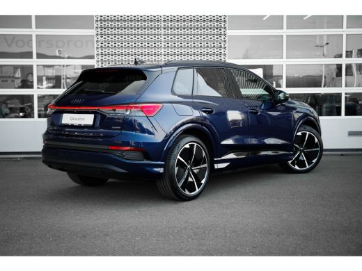 Audi Q4 e-tron 45 quattro S Edition 82 kWh | Sonos | Trekhaak | Adaptive cruise | Privacy glass | 21" ActivLease financial lease