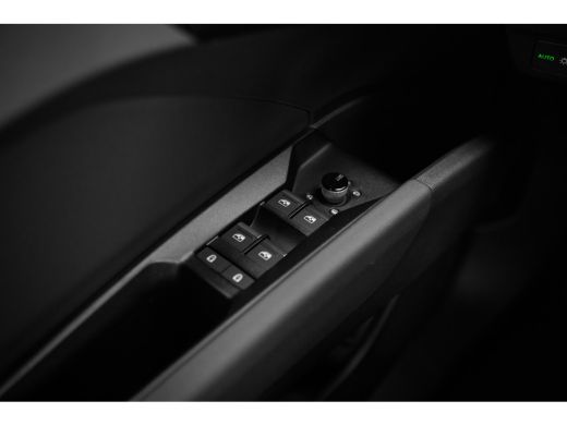 Audi Q4 e-tron 45 quattro S Edition 82 kWh | Sonos | Trekhaak | Adaptive cruise | Privacy glass | 21" ActivLease financial lease