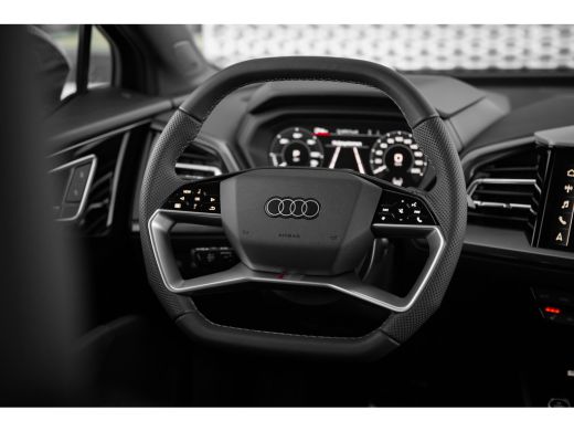 Audi Q4 e-tron 45 quattro S Edition 82 kWh | Sonos | Trekhaak | Adaptive cruise | Privacy glass | 21" ActivLease financial lease