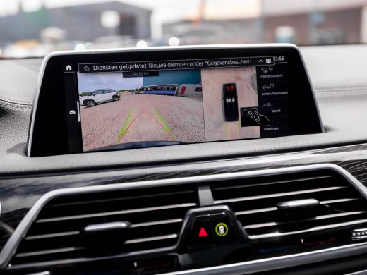 BMW 7 Serie 740d xDrive M Sport High Executive 351Pk automaat (SCHUIFDAK, APPLE CARPLAY, BMW PREMIUM GARANTIE... ActivLease financial lease