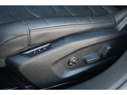 Citroën C5 X 1.2 PureTech Business Plus 130pk Automaat | Achteruitrijcamera | Adaptief demping systeem | Apple... ActivLease financial lease