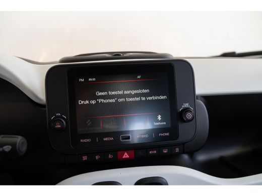 Fiat Panda 1.0 Hybrid Pandina | Apple Carplay & Android Auto | Parkeersensoren | Airco | Style velgen | ActivLease financial lease