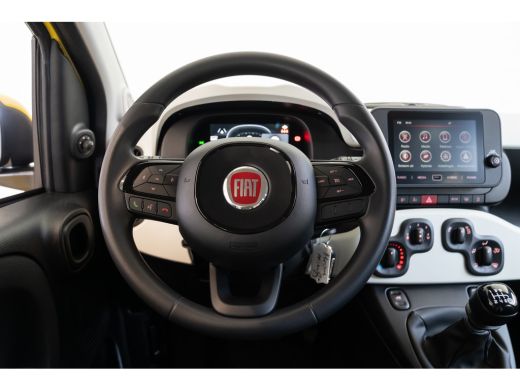 Fiat Panda 1.0 Hybrid Pandina | Apple Carplay & Android Auto | Parkeersensoren | Airco | Style velgen | ActivLease financial lease