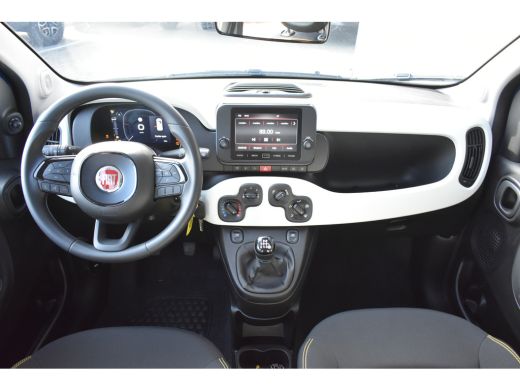 Fiat Panda 1.0 Hybrid Pandina | Voorraad-Actie!  | Navigatie By App | Apple Carplay | Android Auto | Cruise ... ActivLease financial lease