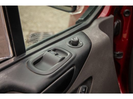 Ford Transit Custom 300 2.0 TDCI L1H1 Limited DC | Achteruitrijcamera | Achteruitrijcamera | Airco ActivLease financial lease