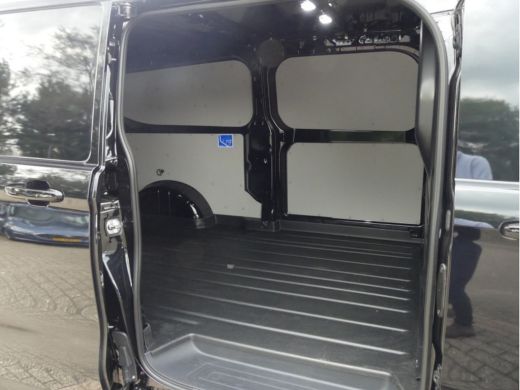 Ford Transit Custom 320 136 pk Automaat 2.0 TDCI L2H1 Limited | € 5.330,- Voorraad Voordeel | 70 liter brandstoftank ... ActivLease financial lease