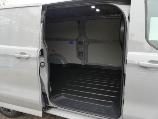 Ford Transit Custom Ford 320 2.0 TDCI L2H1 Limited | AGM accu | Achteruitrijcamera | Anti doorSlip Regeling ActivLease financial lease