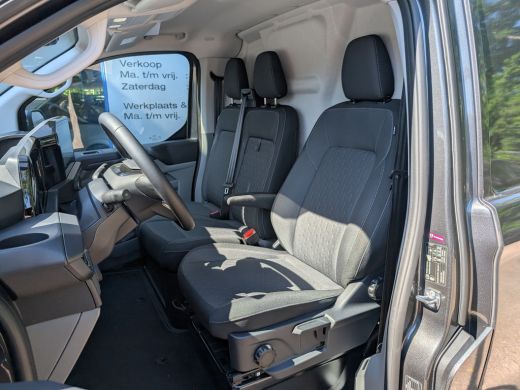 Ford Transit Custom 320 2.0 TDCI L2H1 Limited 170pk | Automaat | 3- Zits | Voorruitverwarming | Camera | Clima | Crui... ActivLease financial lease
