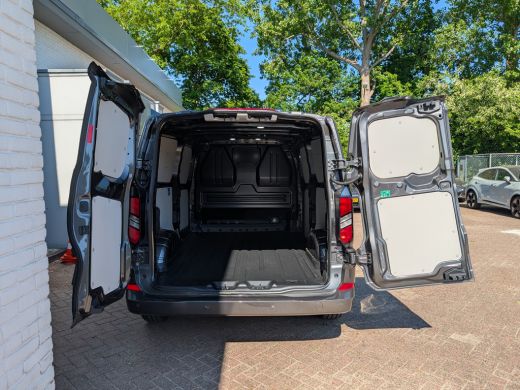 Ford Transit Custom 320 2.0 TDCI L2H1 Limited 170pk | Automaat | 3- Zits | Voorruitverwarming | Camera | Clima | Crui... ActivLease financial lease