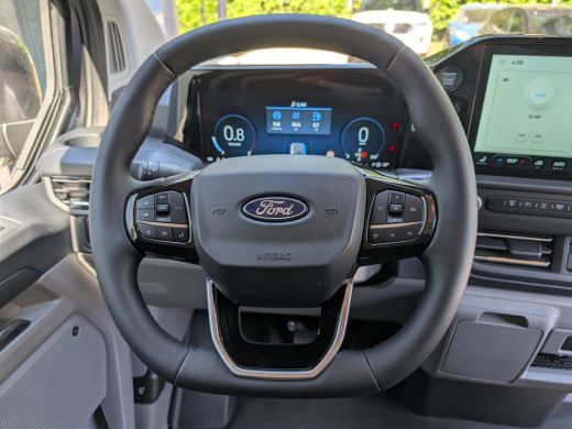Ford Transit Custom 320 2.0 TDCI L2H1 Limited 170pk | Automaat | 3- Zits | Voorruitverwarming | Camera | Clima | Crui... ActivLease financial lease