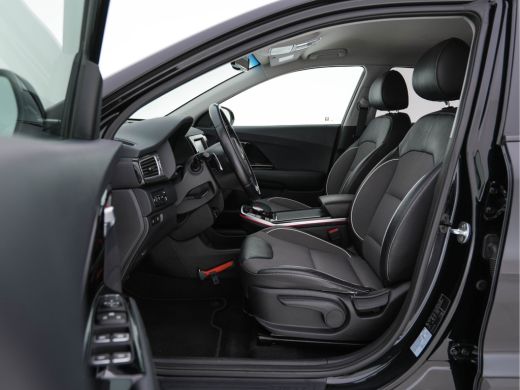 Kia e-Niro DynamicLine 64 kWh (INCL-BTW) Aut. *LEATHER-MICROFIBRE | NAVI-FULLMAP | DAB | ADAPTIVE-CRUISE | C... ActivLease financial lease