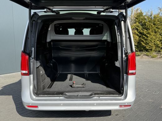 Mercedes V-Klasse 300d 4-MATIC / AMG-STYLING / EXTRA LANG L3 / DUBBEL CABINE / 2x SCHUIFDEUR / ACHTERKLEP / TREKHAAK ActivLease financial lease