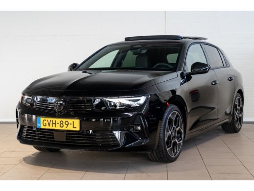 Opel Astra Opel 1.2 Turbo Hybrid Ultimate | Schuif-Kantel Dak | Alcantara | Head Up-Display | LED Matrix | K... Opel Astra Opel 1.2 Turbo Hybrid Ultimate | Schuif-Kantel Dak | Alcantara | Head Up-Display | LED Matrix | K...