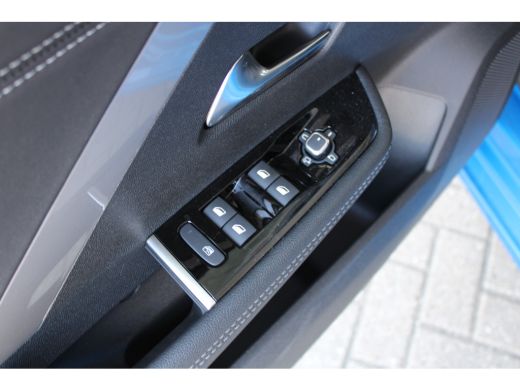 Opel Astra Opel GS | 17" lichtmetalen velgen zwart, Admiral Diamond Cut | 3,7 kW boordlader (enkel i.c.m. Hy... ActivLease financial lease